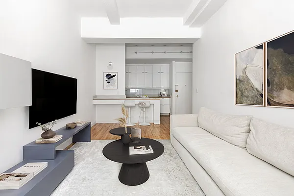 Living room, photo 1