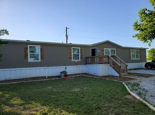 990 Cottonwood St, Azle, TX 76020