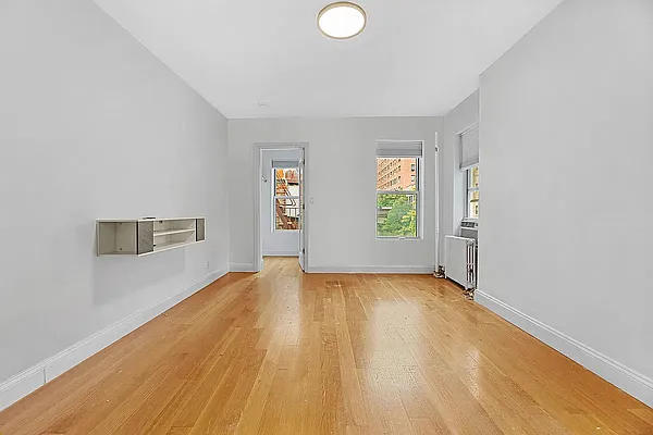 Rented by REAL New York | media 6