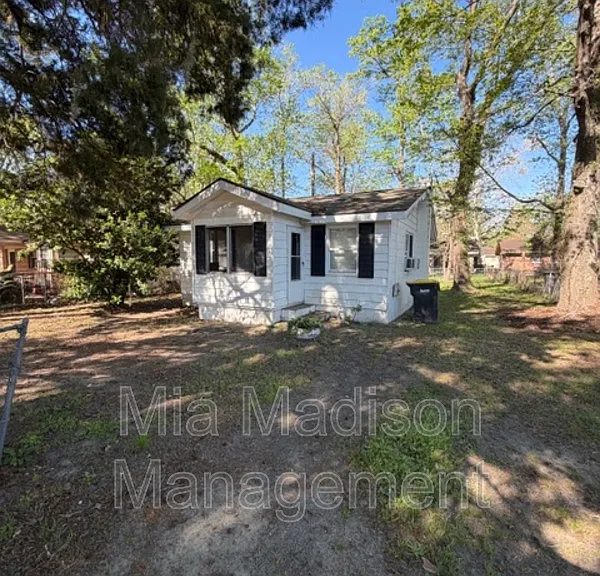1017 Wexler St — Photo 1