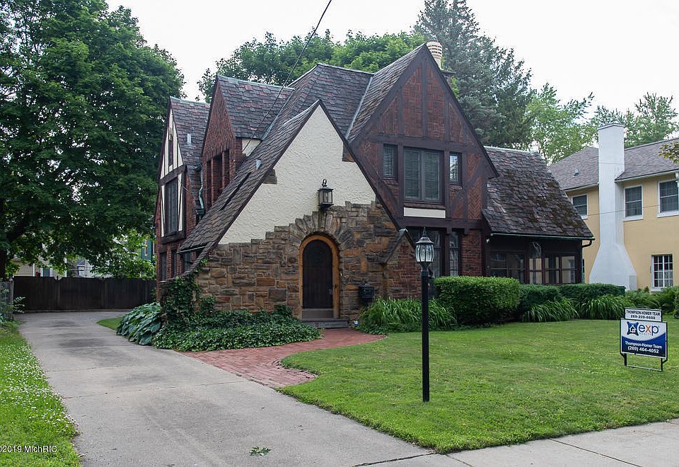 1st image of 28 Elizabeth St