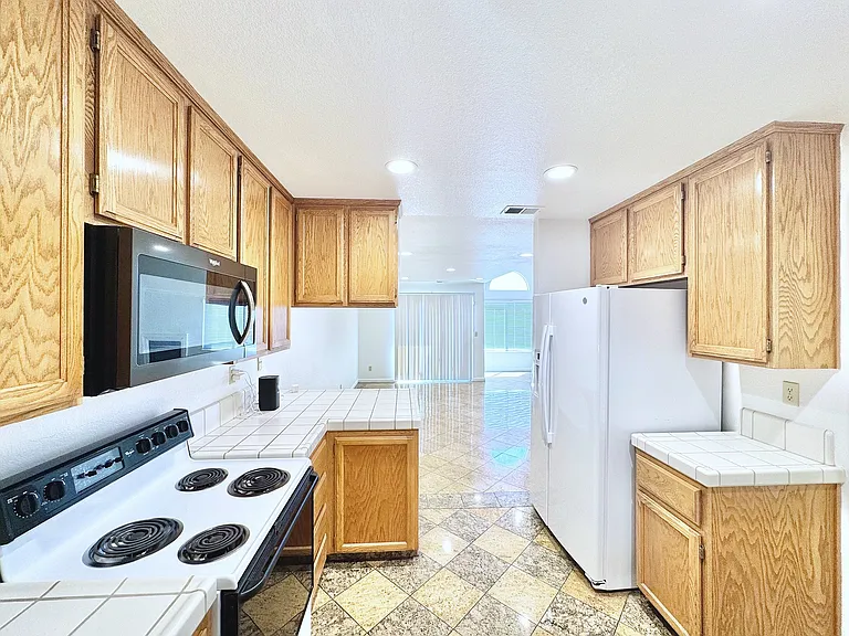 4378 Conejo Dr — Photo 6