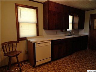 2nd image of 1604 N Highway 59