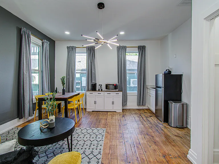 1811 Washington Ave #B — Photo 7
