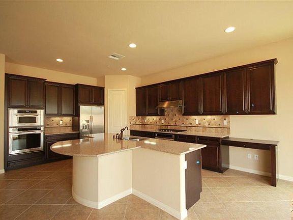 5th image of 39575 Calle Zavala