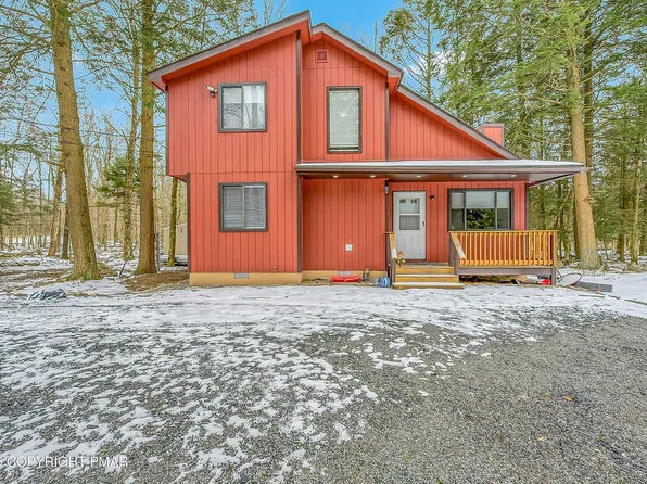 1027 Valley Rd, Gouldsboro, PA 18424