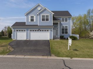 13925 Savanna Dr, Rogers, MN 55374