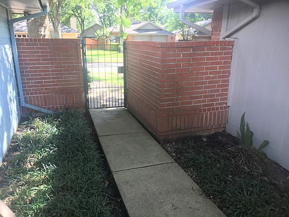 3rd image of 8511 Pool Creek Dr
