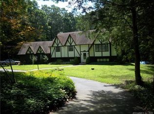 6 Silas Deane Rd, Ledyard, CT 06339