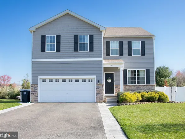 915 Twelve Oaks Dr, Williamstown, NJ 08094