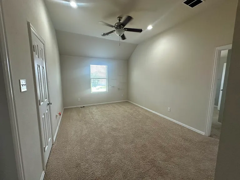 2642 Calmwood Dr — Photo 18