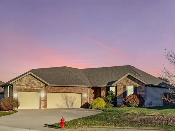 1926 N Brookhollow Drive, Nixa, MO 65714