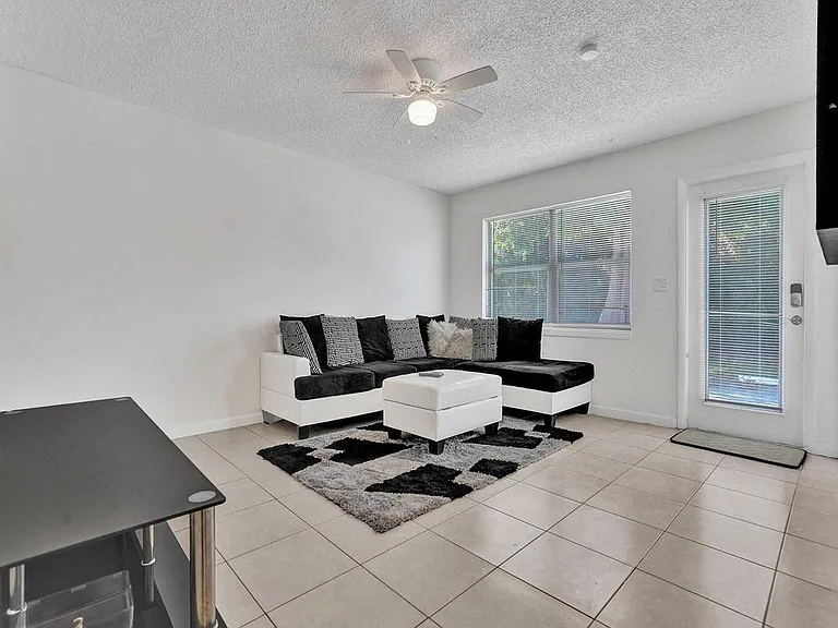 4422 Seagrape Dr #1 — Photo 11