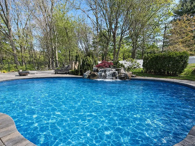12 Fortune Way — Photo 27