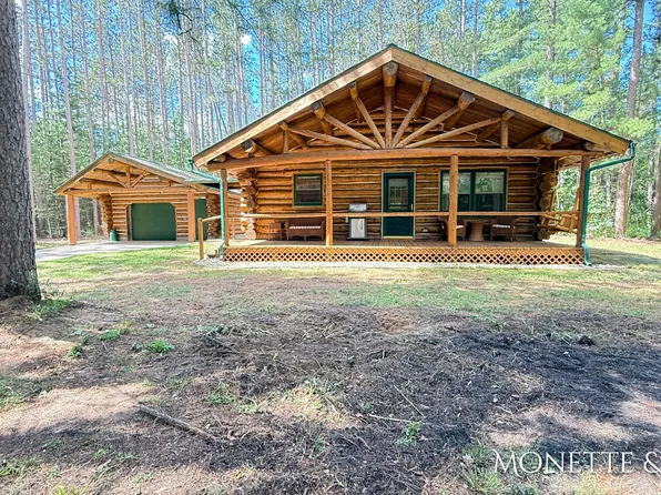 3725 Putnam Rd, Muskegon, MI 49445