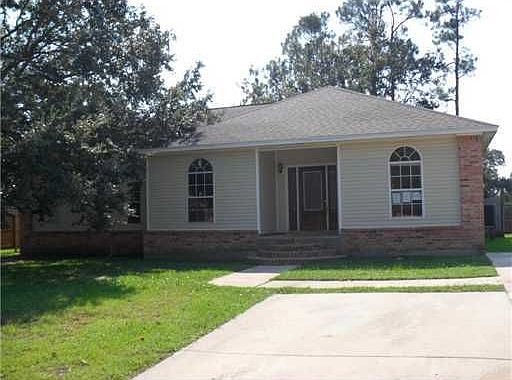 1st image of 309 Oak Park Dr