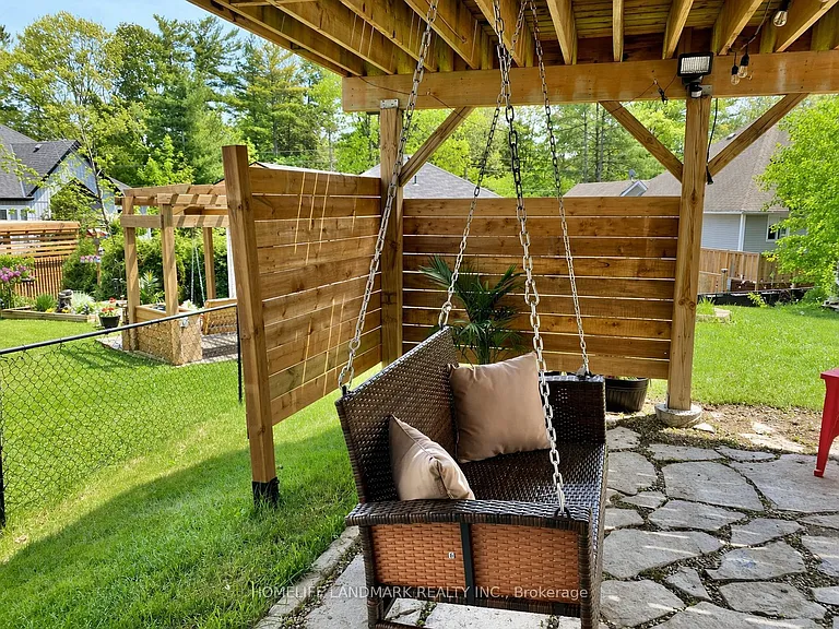 78 Christy Dr — Photo 19