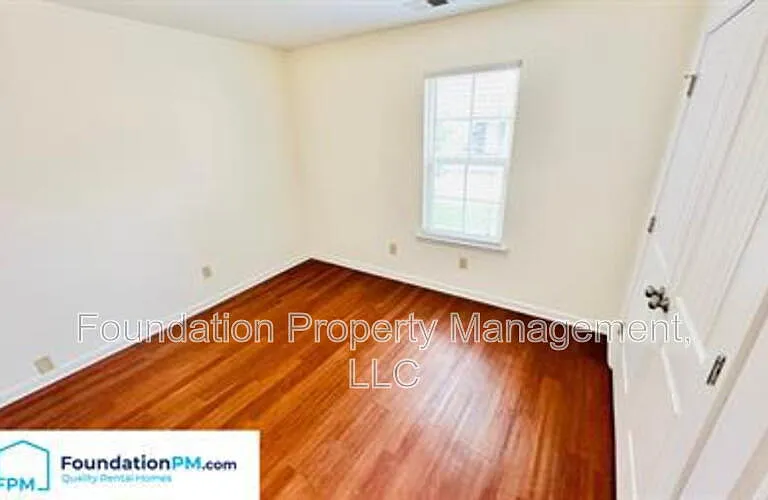 1314 Crosstown Ct — Photo 13
