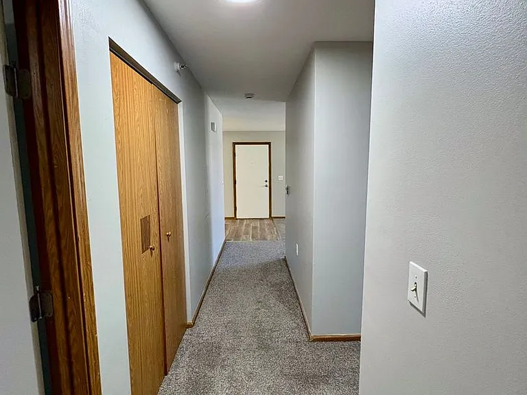 Hershey Manor Apartments — Photo 15
