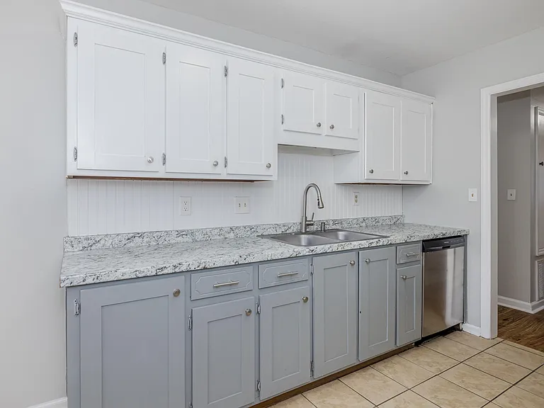 125 Magnolia Dr — Photo 16