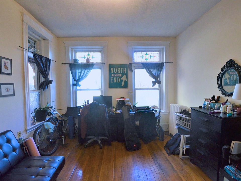 1st image of 24 Peterborough St APT 2