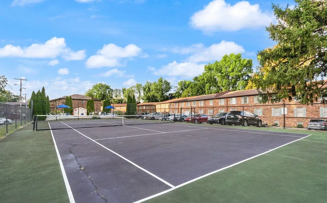 2 bed, 925 sqft, $1,325 — Photo 3