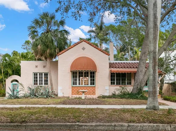2311 Brevard Rd NE, Saint Petersburg, FL 33704