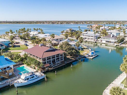 4th image of 25 Bahama Dr