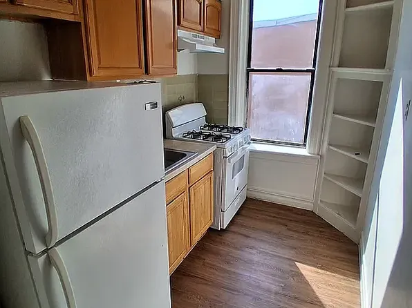 438 52nd St APT C3, Brooklyn, NY 11220
