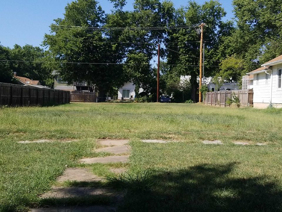 1st image of 1112 E 6th Ave