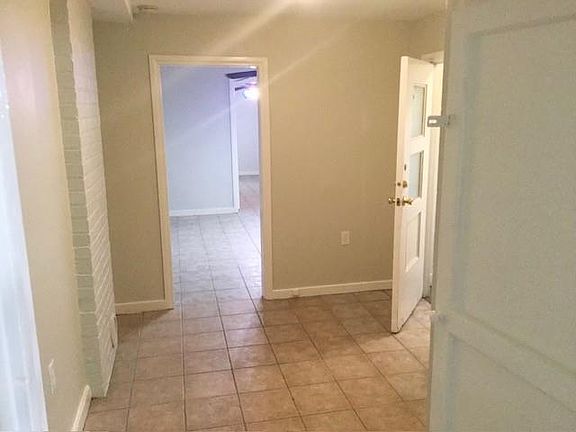 2nd image of 4803 Laurel St #A
