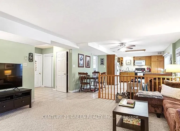 17 Jean Anderson Cres #LOWER — Photo 11