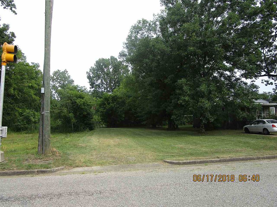 2nd image of 580 4th St SW