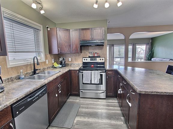 4th image of 415 Hemingway Rd NW