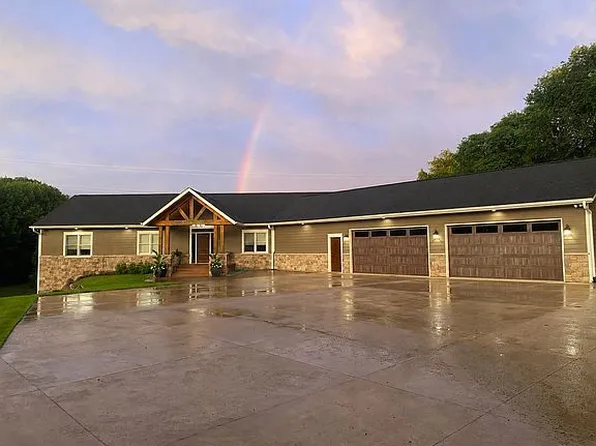 3984 Eaken Ave SE, Delano, MN 55328
