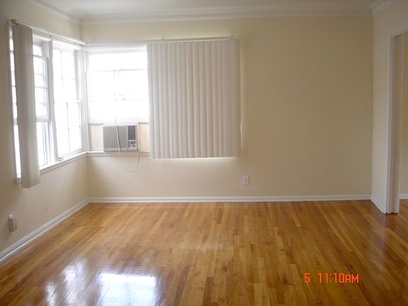 5th image of 1420 S Beverly Dr