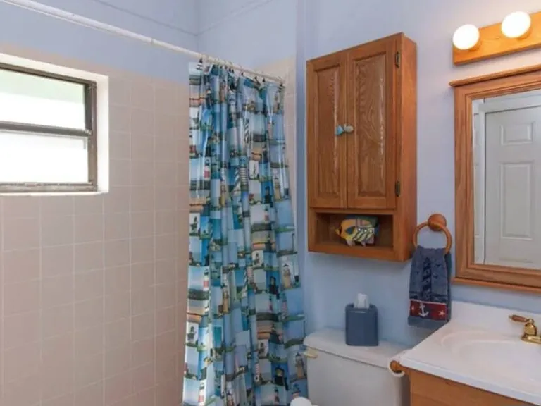 1821 E Barefoot Pl — Photo 13