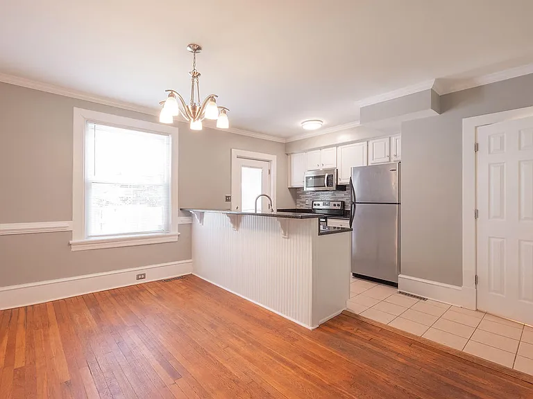2606 Grayland Ave — Photo 9