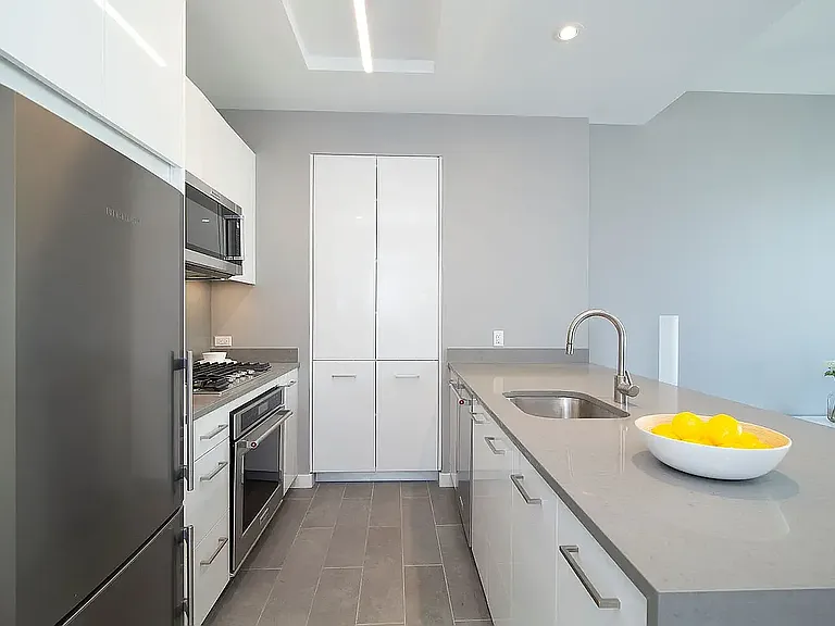 42 W 33rd St #29C — Photo 4