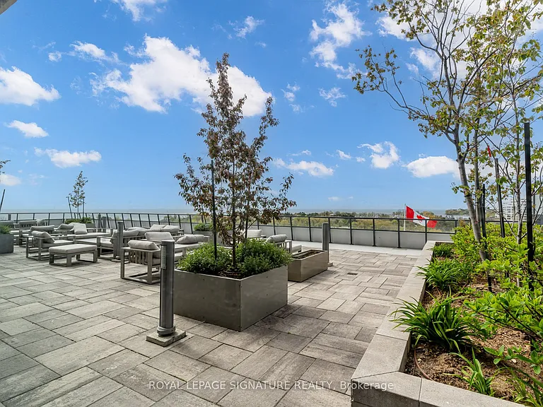 20 Shore Breeze Dr #515 — Photo 39