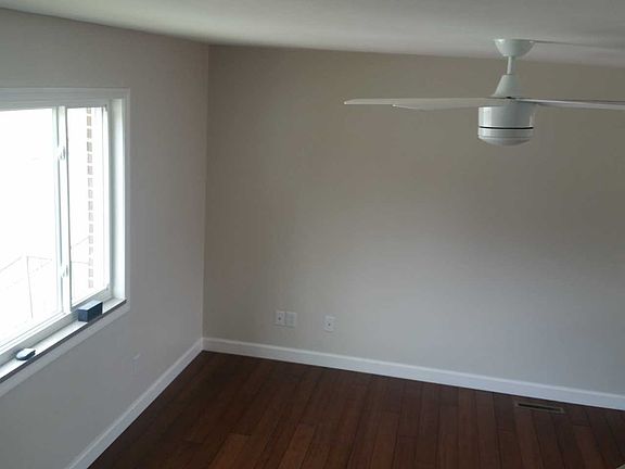 4th image of 106 51st St SE