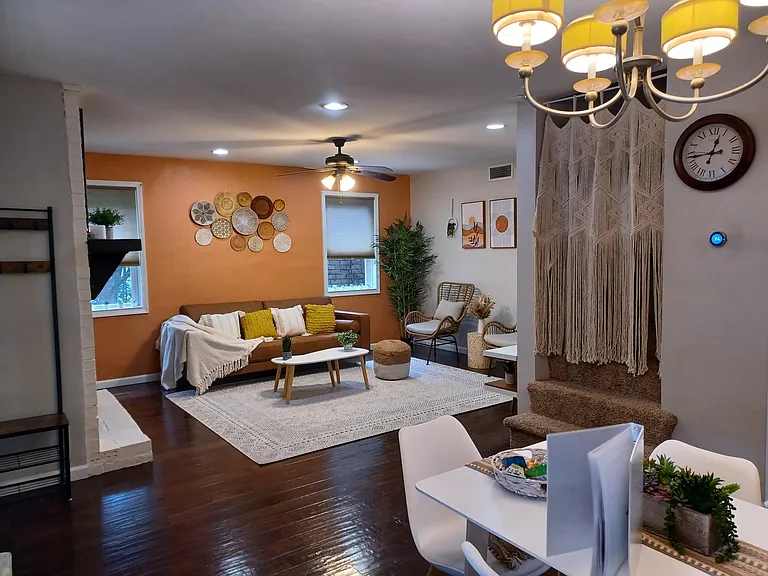 1645 Loring Dr NW — Photo 6