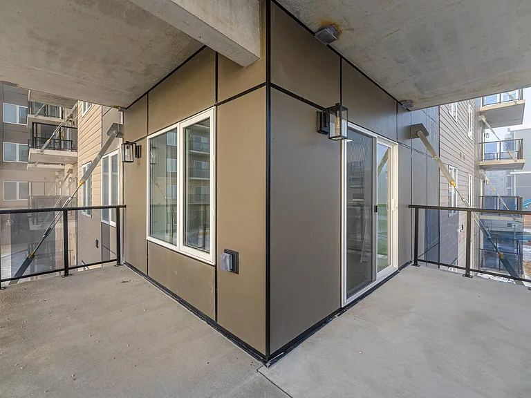 15 Refinery Way — Photo 89