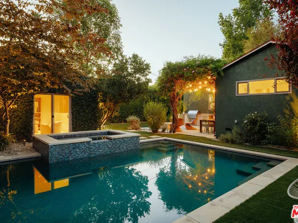 13352 Martha St, Van Nuys, CA 91401