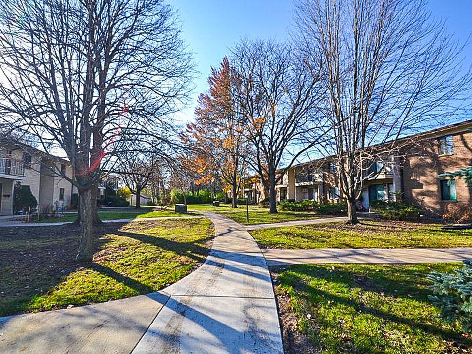 1639 South Coachlight DRIVE UNIT D, New Berlin, WI 53151 Zillow