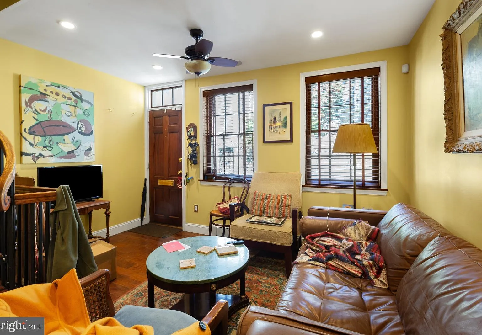 2 bed, 2.0 bath, 845 sqft, $2,345 — Photo 3