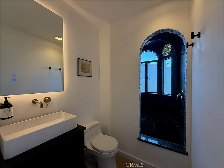 8515 Crescent Dr — Photo 13