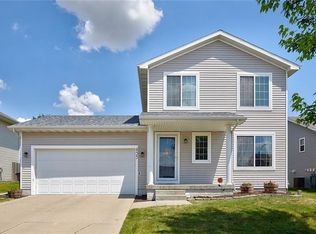 455 Ridgewood Blvd, Pleasant Hill, IA 50327