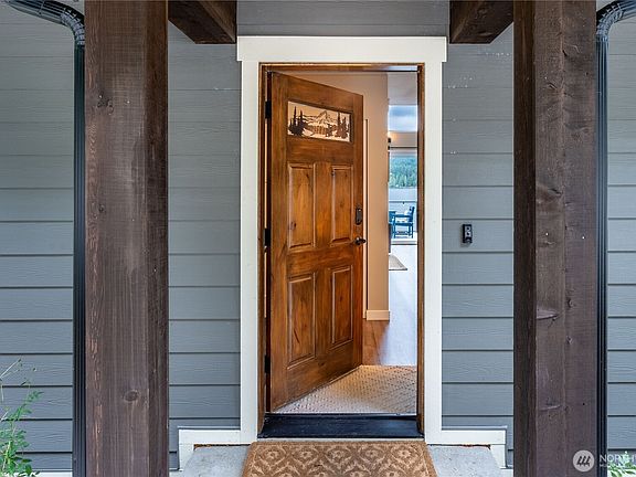 4th image of 33889 S Shore Drive