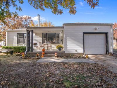 2311 S Ridgewood Dr, Wichita, KS, 67218
